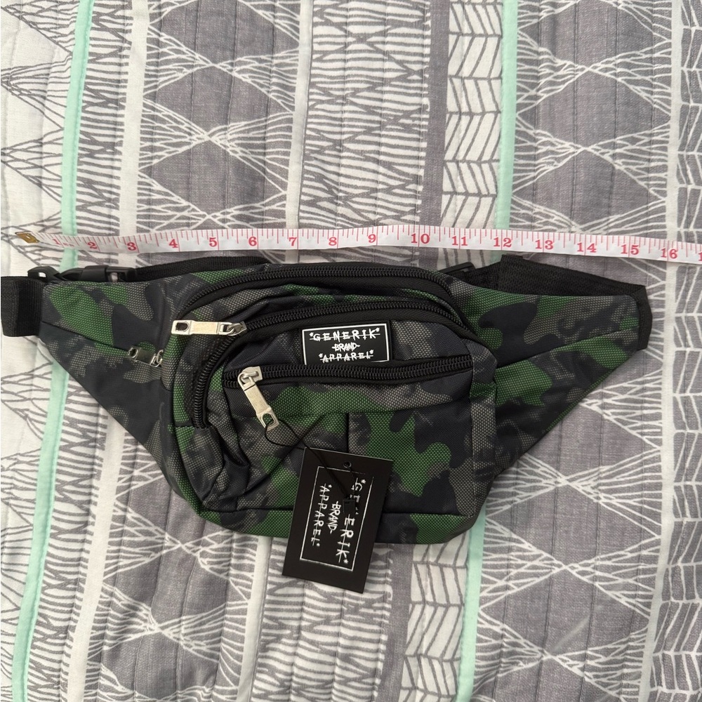 Generik Brand Apparel Camo Waist Bag with 4 Zippered Pockets - Picture 5 of 9